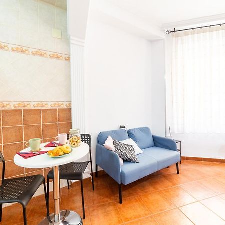 Casa Maruchi - Apartamento อัลเมรีอา ภายนอก รูปภาพ