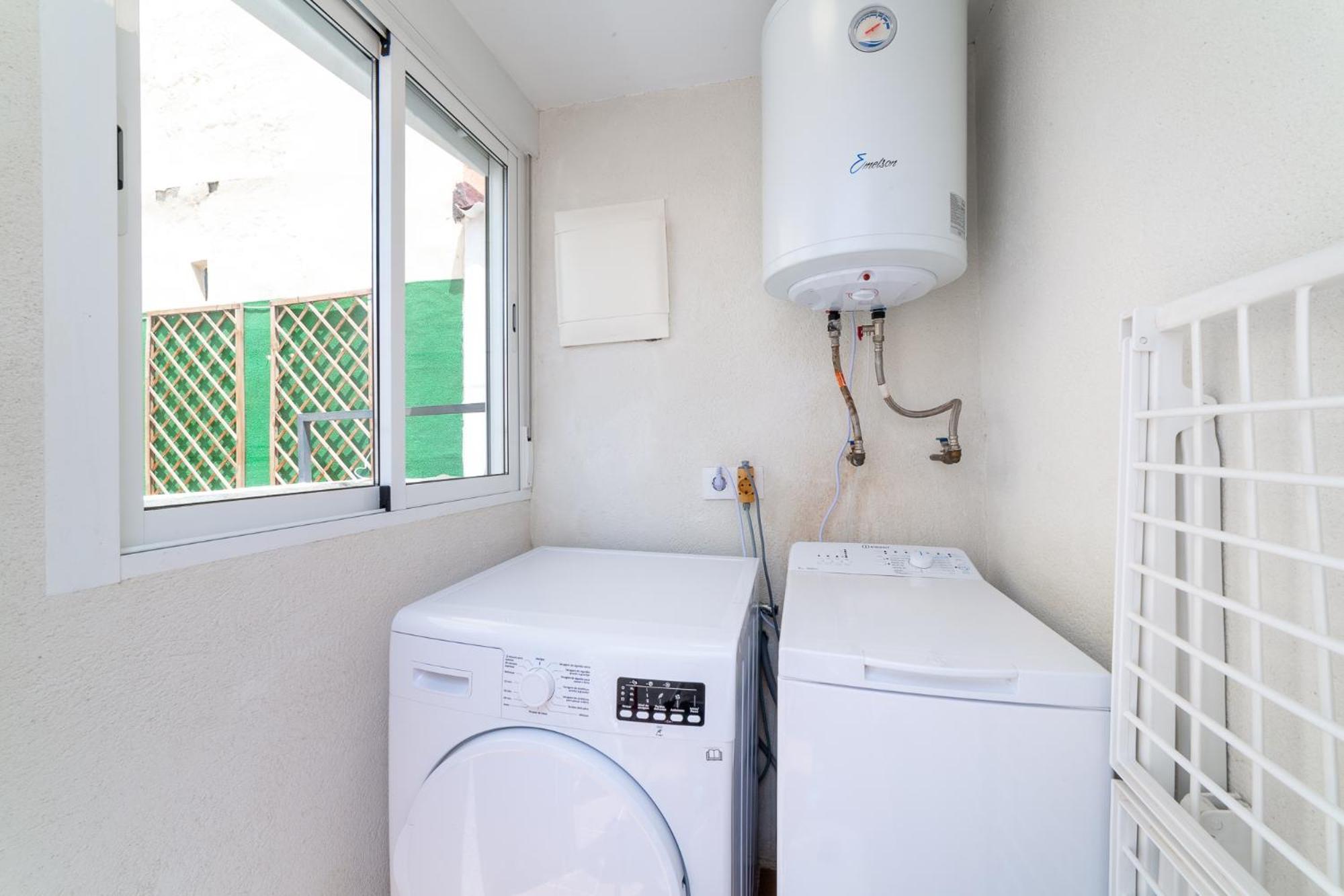 Casa Maruchi - Apartamento อัลเมรีอา ภายนอก รูปภาพ