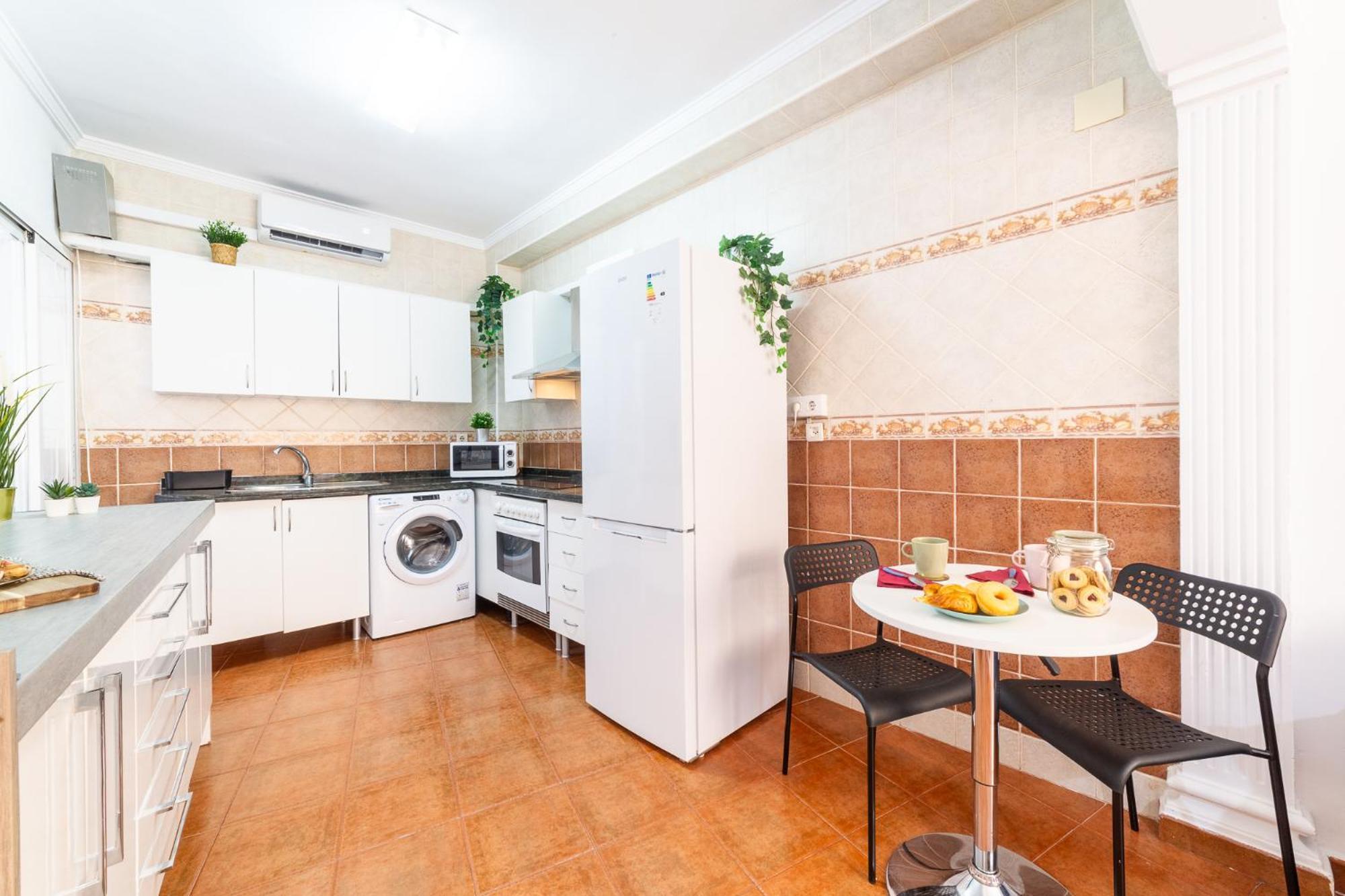 Casa Maruchi - Apartamento อัลเมรีอา ภายนอก รูปภาพ