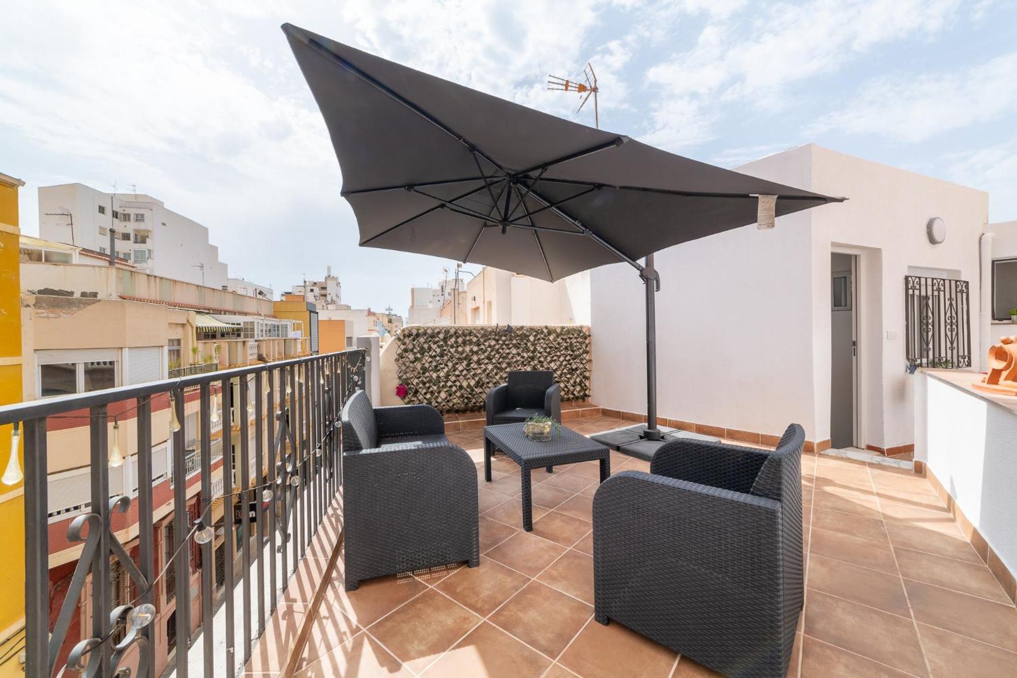 Casa Maruchi - Apartamento อัลเมรีอา ภายนอก รูปภาพ